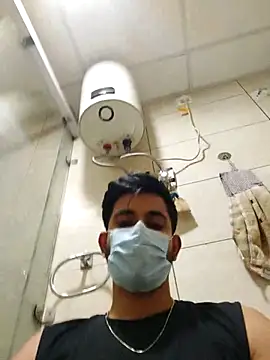 Snapshot of bigdickfuckuu chatting on 10/16/25, 12:28 bigdickfuckuu online show from 10/16/25, 12:28