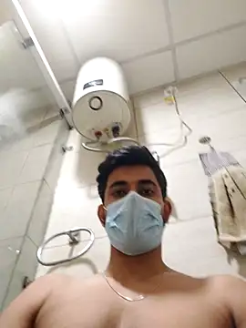 Snapshot of bigdickfuckuu chatting on 10/24/25, 07:27 bigdickfuckuu online show from 10/24/25, 07:27