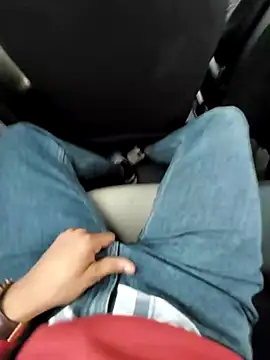 Snapshot of bigdickfuckuu chatting on 11/28/25, 11:46 bigdickfuckuu online show from 11/28/25, 11:46