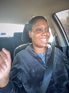 1Topgyal online show from 10/13/25, 01:22