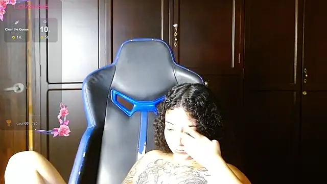 jaydensalvatore  online show from 11/07/25, 10:21