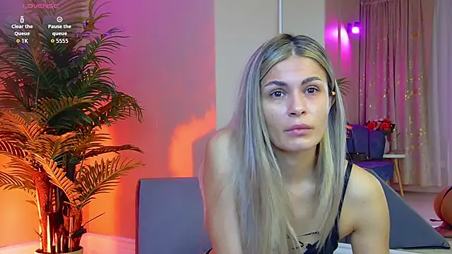 Avril Cyrus online show from 10/27/25, 07:45