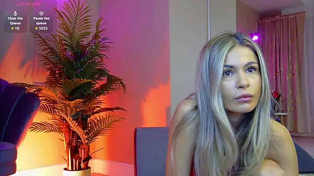 Avril Cyrus online show from 11/04/25, 07:40