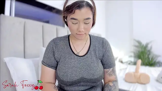 Snapshot of Foxxy222_ chatting on 03/07/25, 12:58 Foxxy222 online show from 03/07/25, 12:58