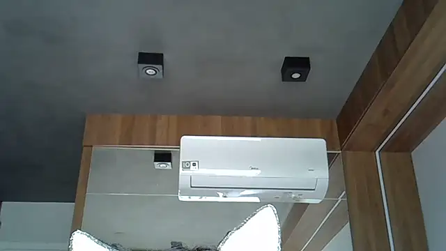 Skinny-Kitten online show from 10/08/25, 04:59