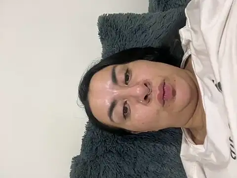 Abril Luv online show from 02/20/25, 01:57