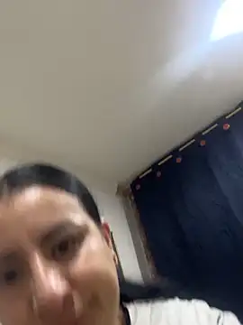 Abril Luv online show from 09/23/25, 01:08