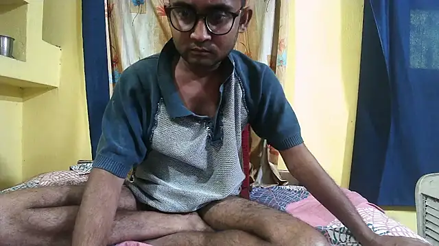 Cute boy2000 online show from 12/13/24, 09:13