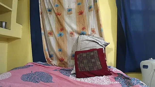 Cute boy2000 online show from 01/05/25, 11:04