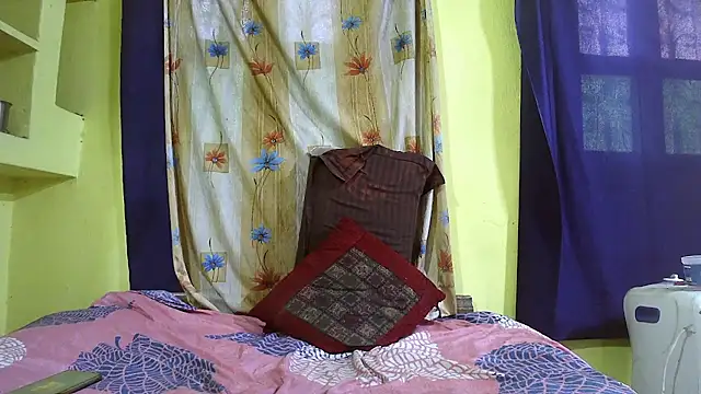 Cute boy2000 online show from 01/25/25, 09:57