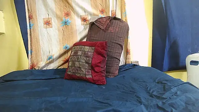 Cute boy2000 online show from 02/03/25, 12:36