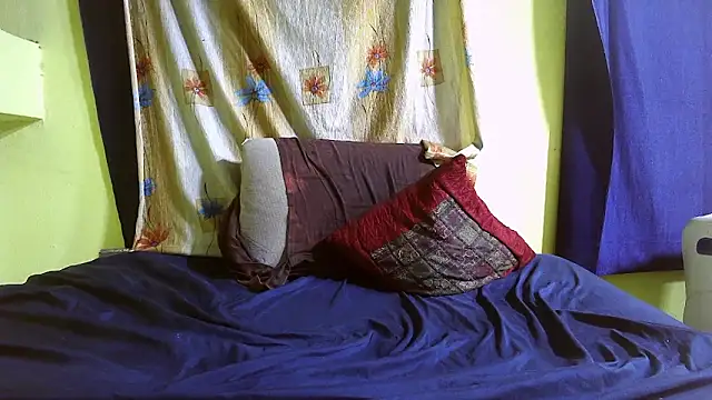 Cute boy2000 online show from 02/08/25, 04:25