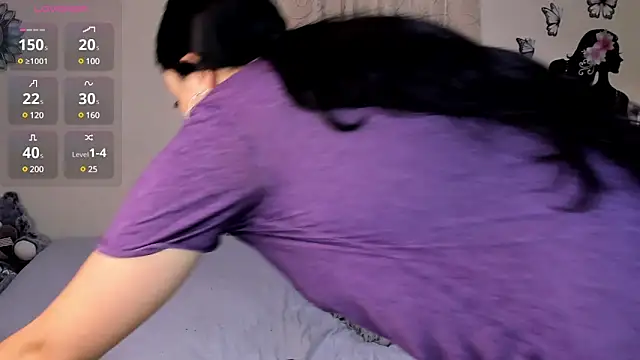 Juli Castillo8 online show from 01/29/25, 01:07