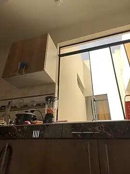 Snapshot of LuceroRm chatting on 10/09/25, 06:39 LuceroRm online show from 10/09/25, 06:39