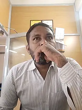 Snapshot of adicma123 chatting on 10/15/25, 03:39 adicma123 online show from 10/15/25, 03:39