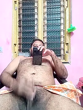 Snapshot of adicma123 chatting on 10/15/25, 05:35 adicma123 online show from 10/15/25, 05:35