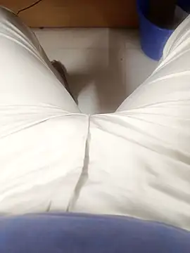 Snapshot of adicma123 chatting on 10/25/25, 06:10 adicma123 online show from 10/25/25, 06:10