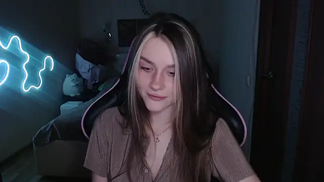 jeann elsaa online show from 01/25/25, 04:13