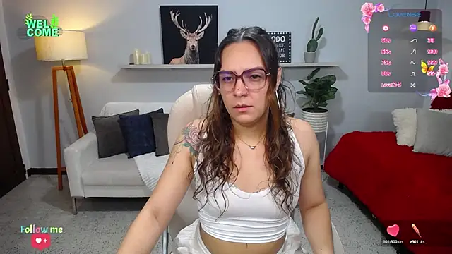 Bianca     online show from 10/15/25, 01:06