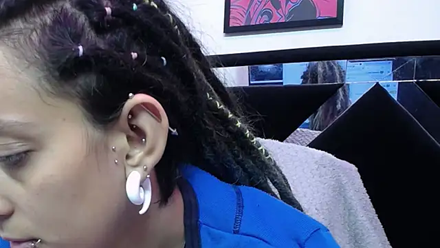 Snapshot of ORIANNA_BODMOD chatting on 12/04/24, 06:17 ORIANNA BODMOD online show from 12/04/24, 06:17