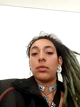 Snapshot of ORIANNA_BODMOD chatting on 02/06/25, 01:21 ORIANNA BODMOD online show from 02/06/25, 01:21