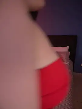 Snapshot of Insane_Issa chatting on 02/14/25, 10:58 Insane Issa online show from 02/14/25, 10:58