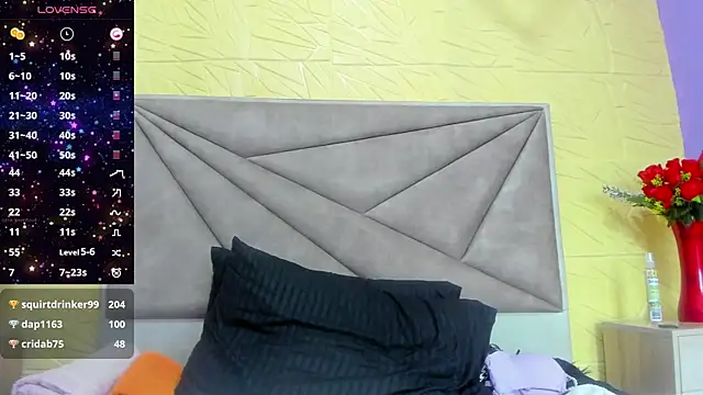 Snapshot of Esmeralda_oikos chatting on 03/14/25, 11:43 Esmeralda oikos online show from 03/14/25, 11:43