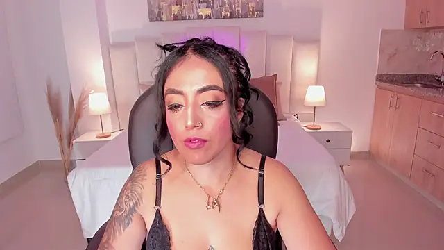 kim thompson 1 online show from 10/06/25, 11:07