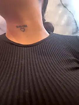 LunaBaker-1 online show from 10/12/25, 07:57