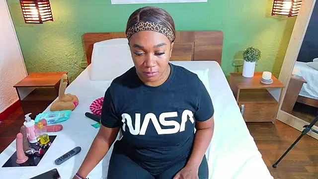 Snapshot of dannaahbrown chatting on 09/11/25, 07:36 dannaahbrown online show from 09/11/25, 07:36