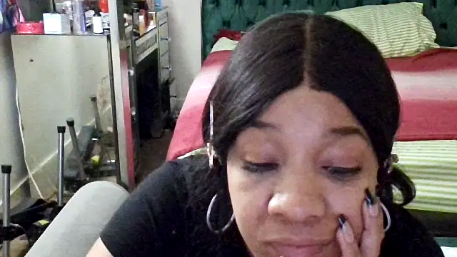 YasmineMinaj online show from 10/31/25, 03:29