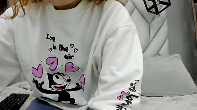 SakuraLee  online show from 01/25/25, 08:00