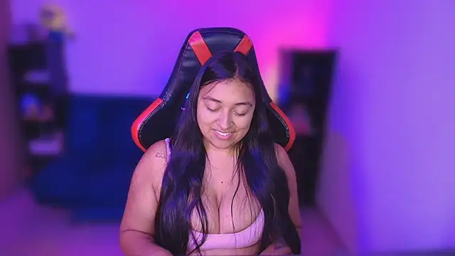 Snapshot of Soysofiarodrigu chatting on 10/17/25, 02:37 Soysofiarodrigu online show from 10/17/25, 02:37