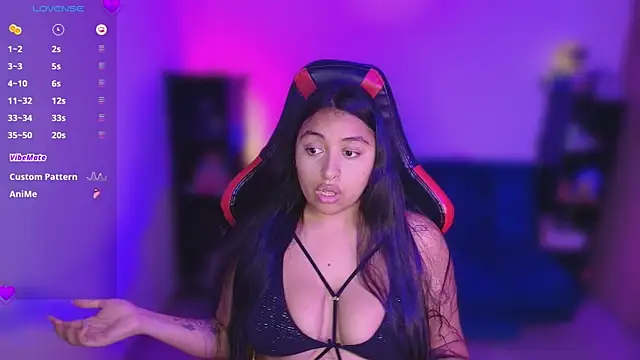 Snapshot of Soysofiarodrigu chatting on 10/22/25, 11:48 Soysofiarodrigu online show from 10/22/25, 11:48