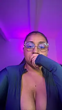 Snapshot of Soysofiarodrigu chatting on 11/26/25, 02:56 Soysofiarodrigu online show from 11/26/25, 02:56