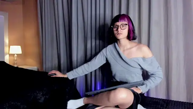 Snapshot of tati_cardenas chatting on 03/02/25, 03:24 tati cardenas online show from 03/02/25, 03:24