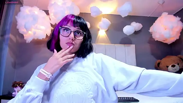 Snapshot of tati_cardenas chatting on 03/13/25, 07:42 tati cardenas online show from 03/13/25, 07:42