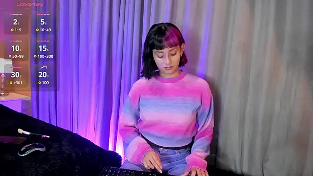 Snapshot of tati_cardenas chatting on 03/16/25, 04:20 tati cardenas online show from 03/16/25, 04:20