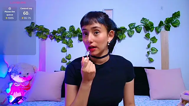 Snapshot of tati_cardenas chatting on 09/28/25, 04:51 tati cardenas online show from 09/28/25, 04:51