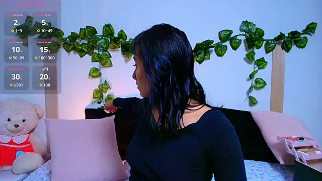 Snapshot of tati_cardenas chatting on 10/06/25, 04:32 tati cardenas online show from 10/06/25, 04:32