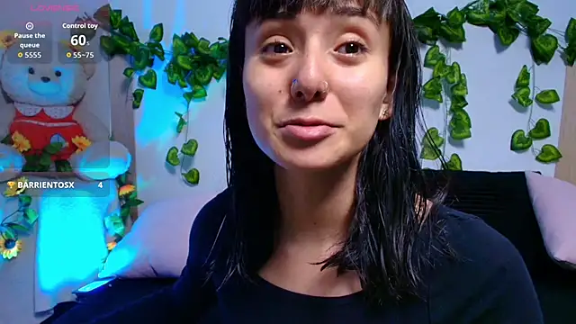 Snapshot of tati_cardenas chatting on 11/10/25, 04:22 tati cardenas online show from 11/10/25, 04:22