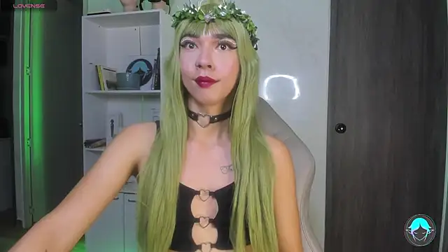 Snapshot of sofi_elfqueen chatting on 03/03/25, 12:37 sofi elfqueen online show from 03/03/25, 12:37