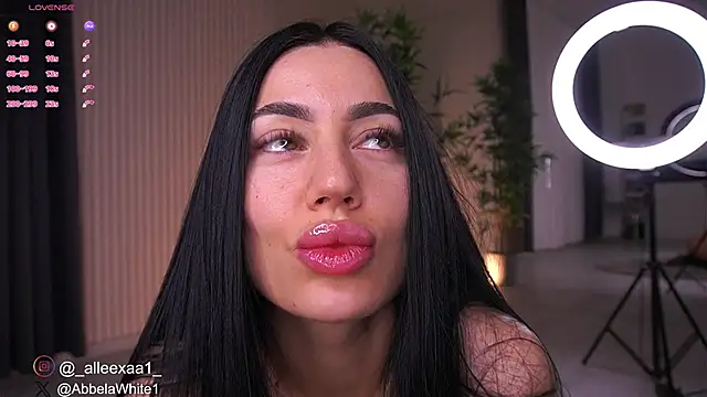Snapshot of Abbela_White chatting on 01/28/25, 06:38 Abbela White online show from 01/28/25, 06:38