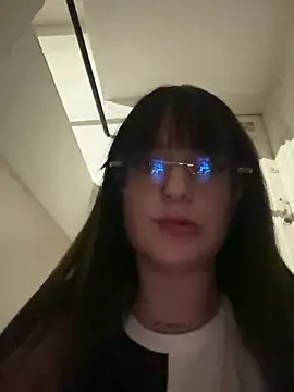 Megan lu2 online show from 01/10/25, 05:47