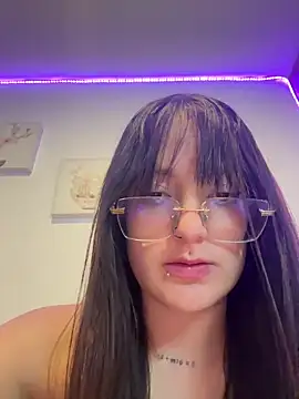 Megan lu2 online show from 02/05/25, 09:04