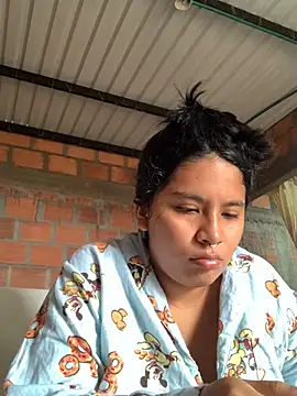 moncerrat luna online show from 12/06/24, 05:22