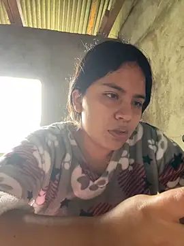 moncerrat luna online show from 02/21/25, 03:21