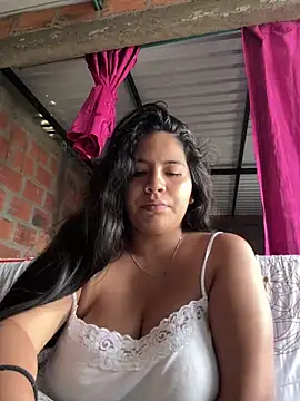 moncerrat luna online show from 03/18/25, 04:26