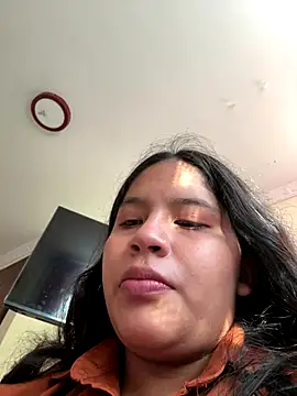 moncerrat luna online show from 10/14/25, 10:21