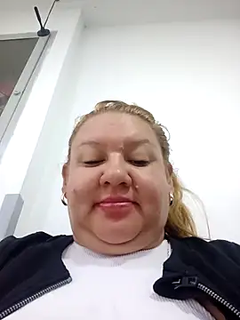Snapshot of HORNY_MATURE25 chatting on 01/04/25, 09:31 HORNY MATURE25 online show from 01/04/25, 09:31